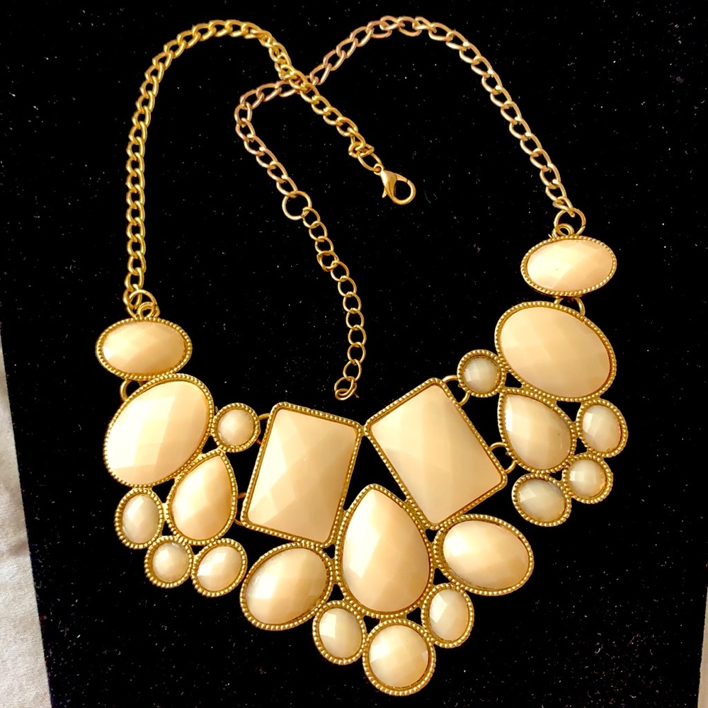 Bib necklace cream color shapes goldtone 19” guc
